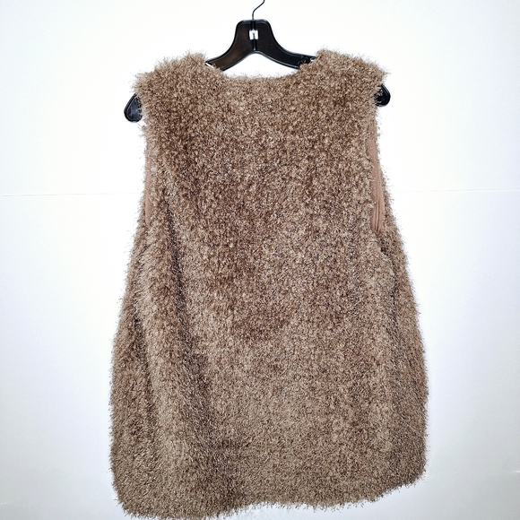 Lush brand lagenlook, bohemian core, eyelash sweater vest. - Picture 2 of 5